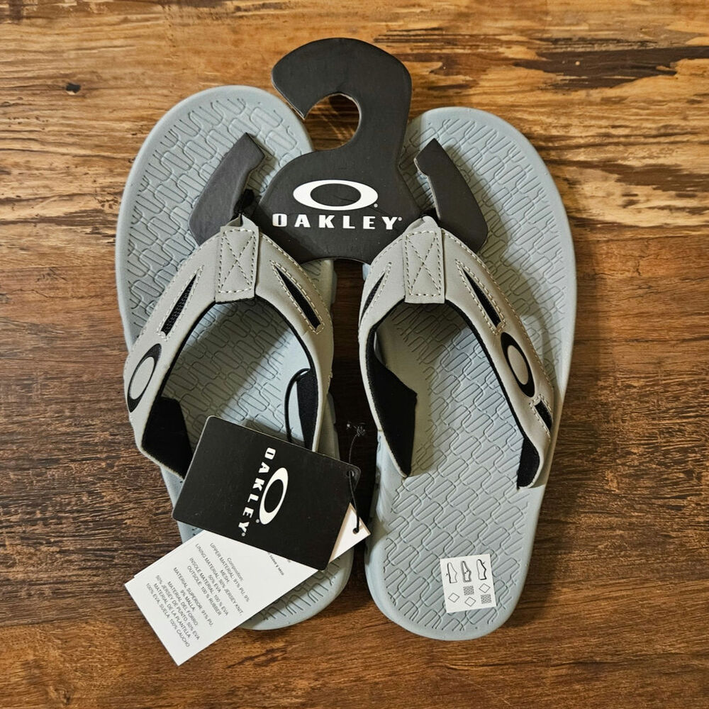 Oakley Men's Operative Sandal Flip Flops | Size 7 | Stone Grey and Black